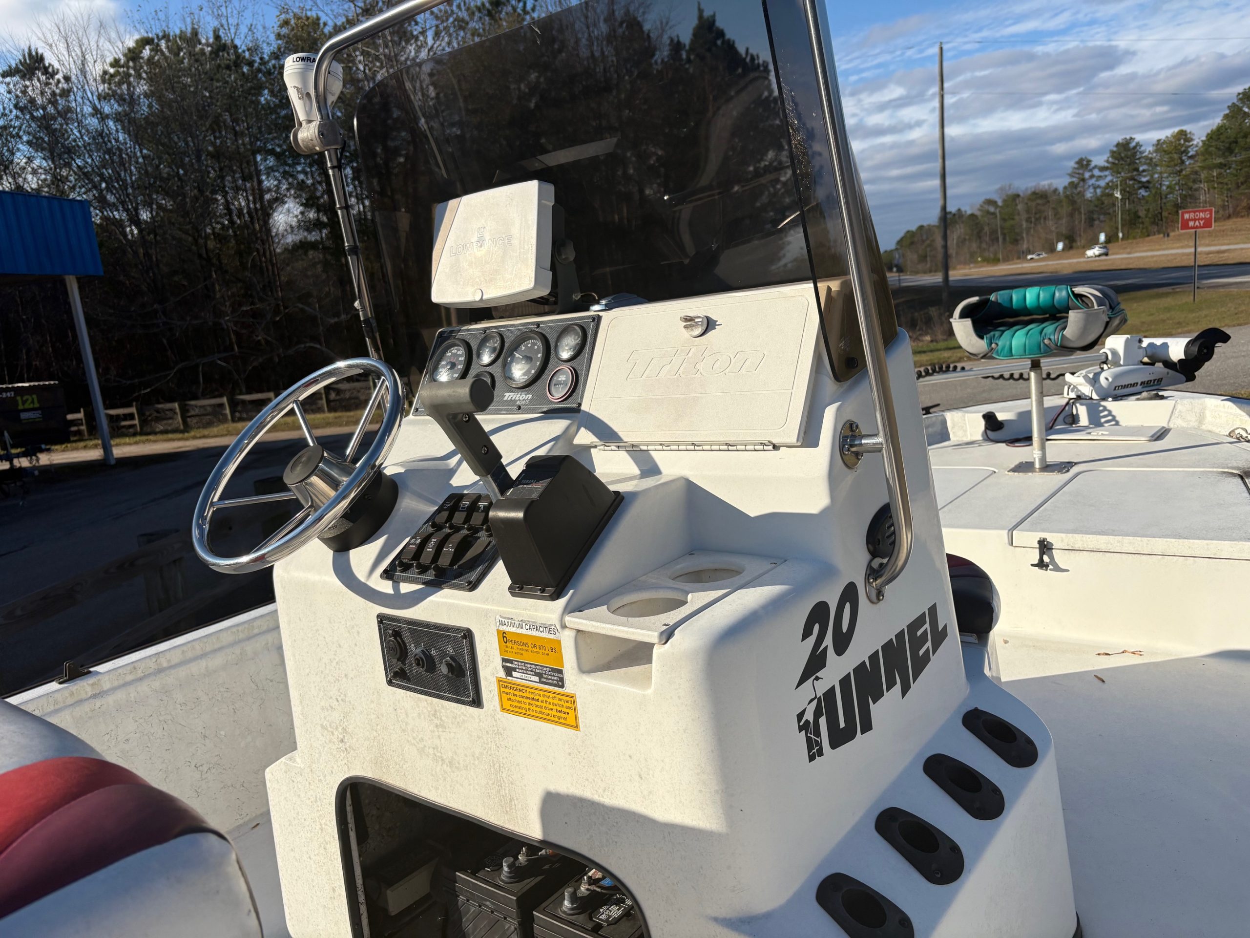 
								2002 Triton Tunnel 20 full									