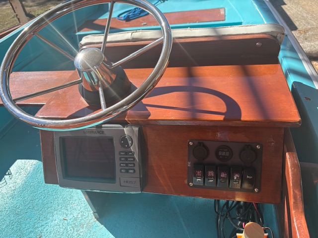 
								1964 Boston Whaler 13′ Sport full									