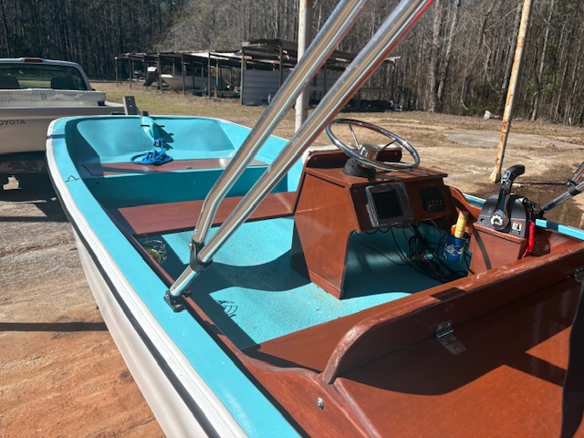 
								1964 Boston Whaler 13′ Sport full									