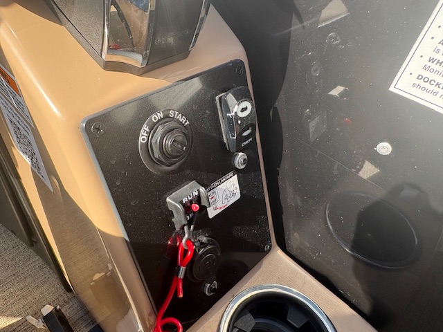 
								2022 Barletta Cabrio C22QC full									