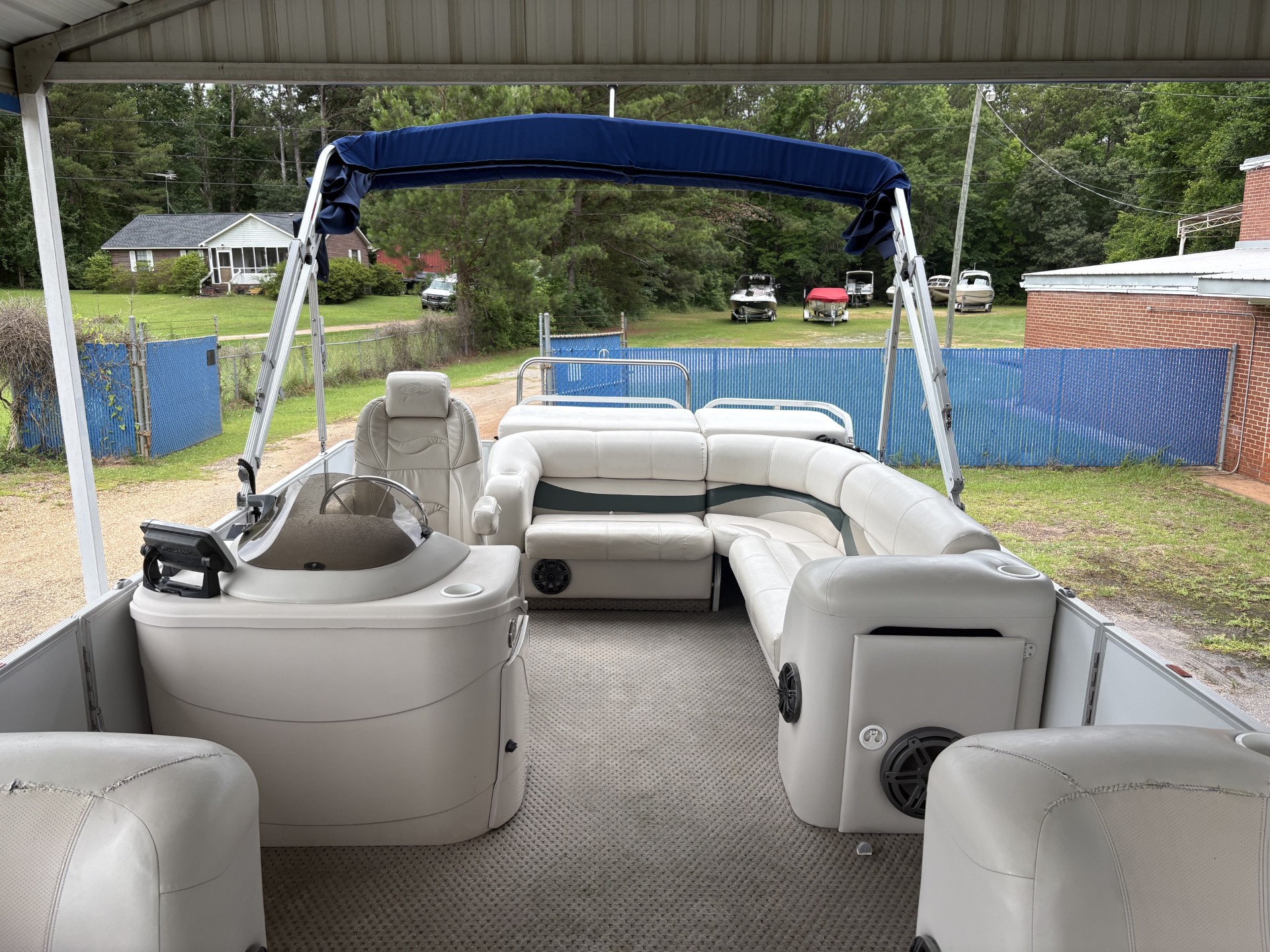 
								2006 Crest II LE 2570 full									
