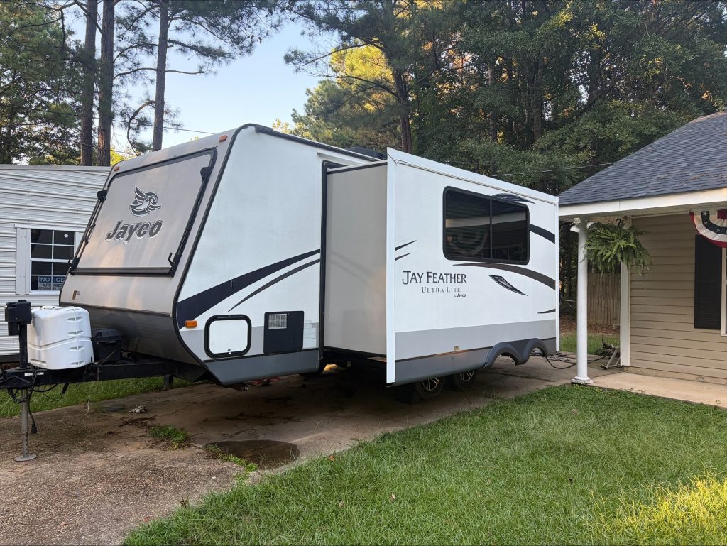 2015 Jayco Jay Feather Ultra Lite Series X-23 U