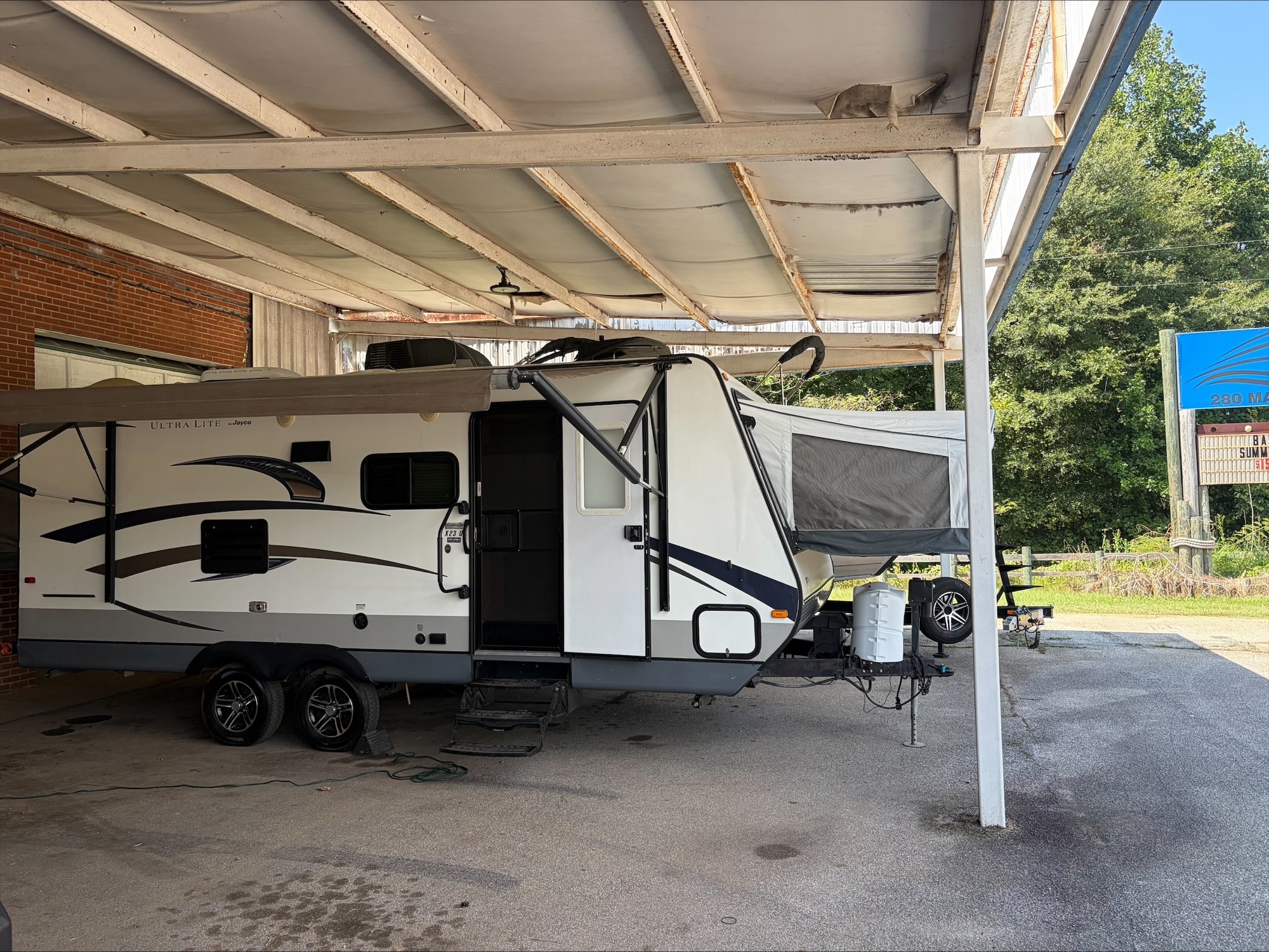 
								2015 Jayco Jay Feather Ultra Lite Series X-23 U full									