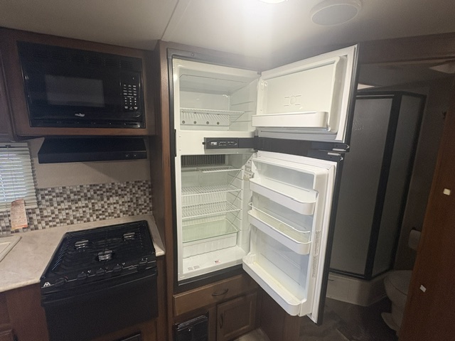 
								2015 Jayco Jay Feather Ultra Lite Series X-23 U full									