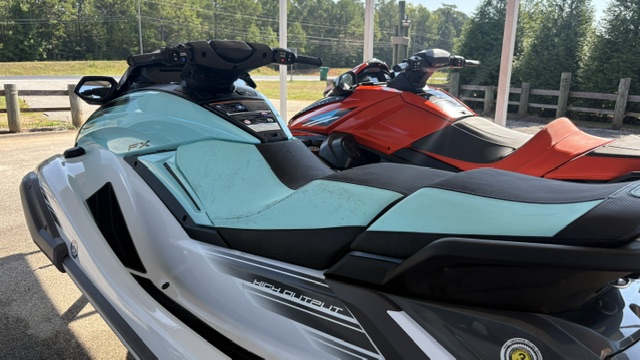 
								2022 Yamaha Waverunners with Trailer! full									